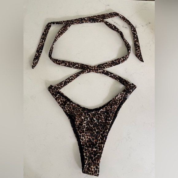 MATTE COLLECTION Leopard Print Wrap Around Bikini Bottom XL - Picture 3 of 12